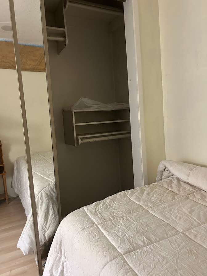Leticia solis's room