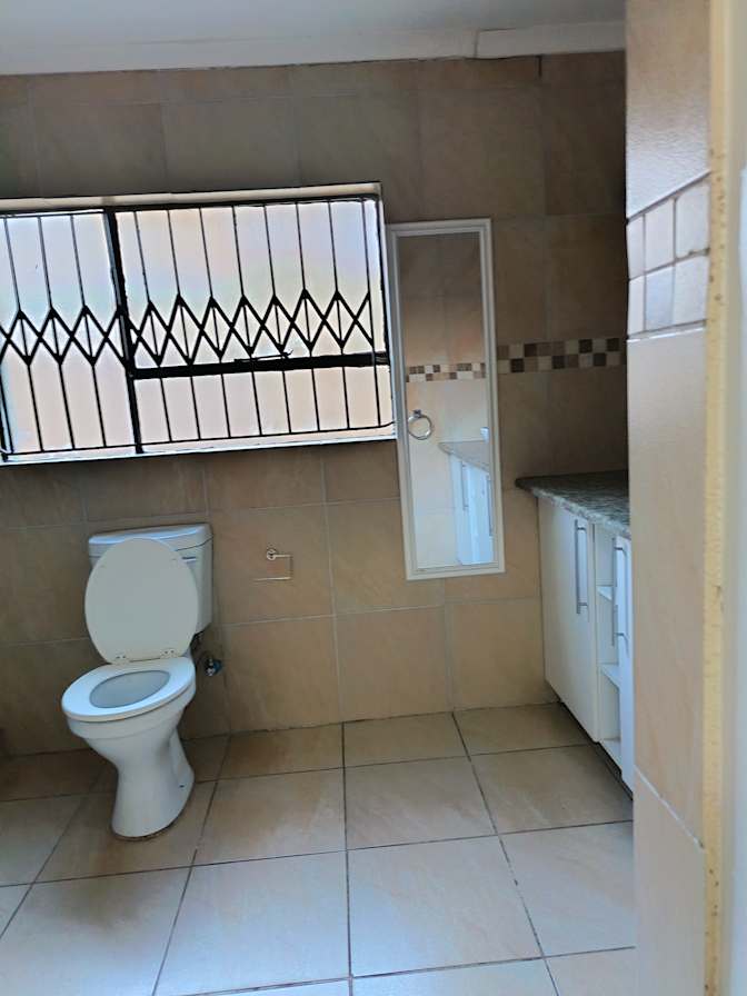 M Letsoalo's room
