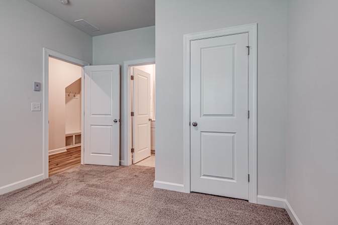Alcove Rooms's room