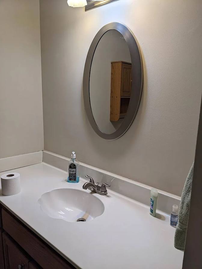 Alcove Rooms's room