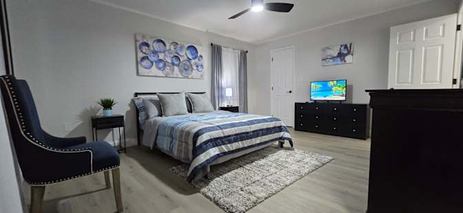 Neche's room