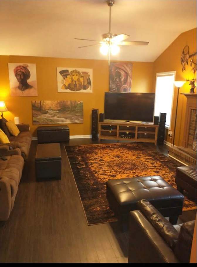Sandy Royal's room