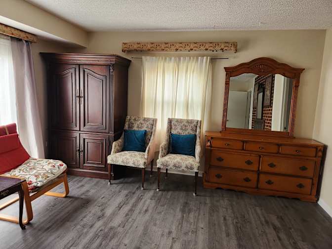 Pat's room
