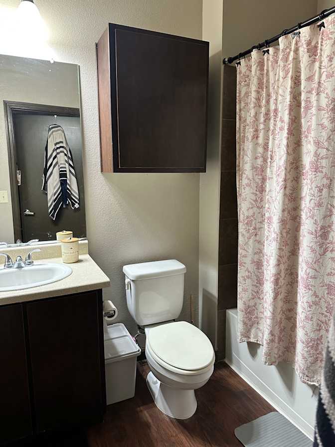 Aaliyah Olvera's room
