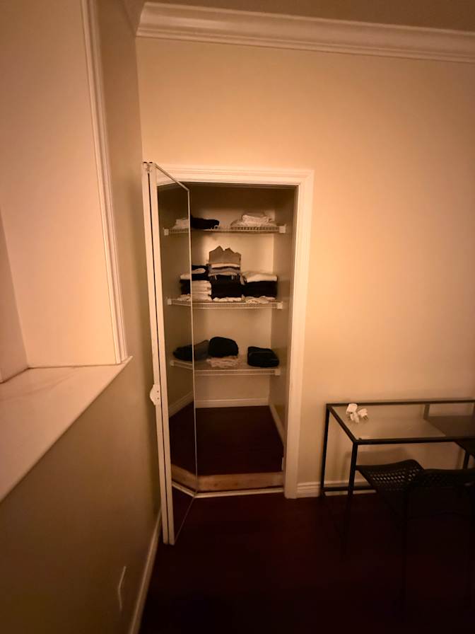 Jas's room