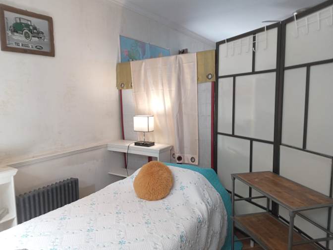 L's room