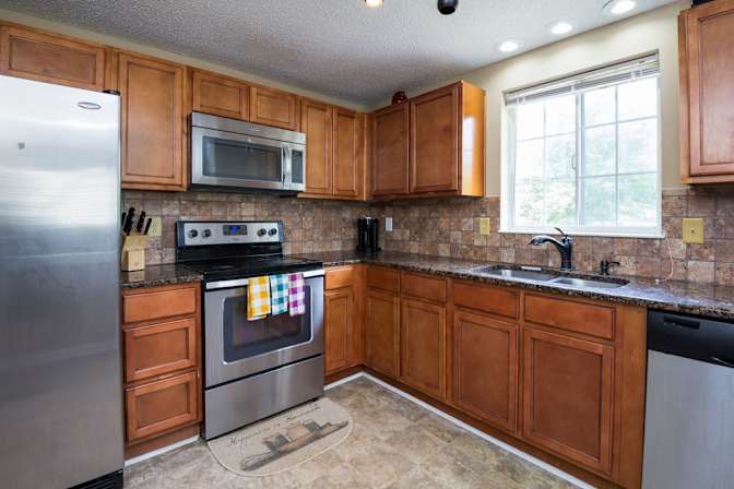 lifedoorrentals's room