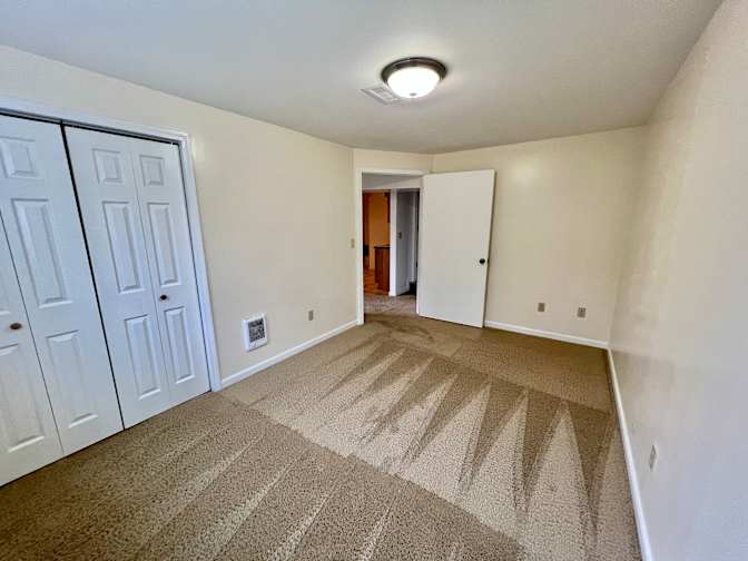Ebonika Hudson's room