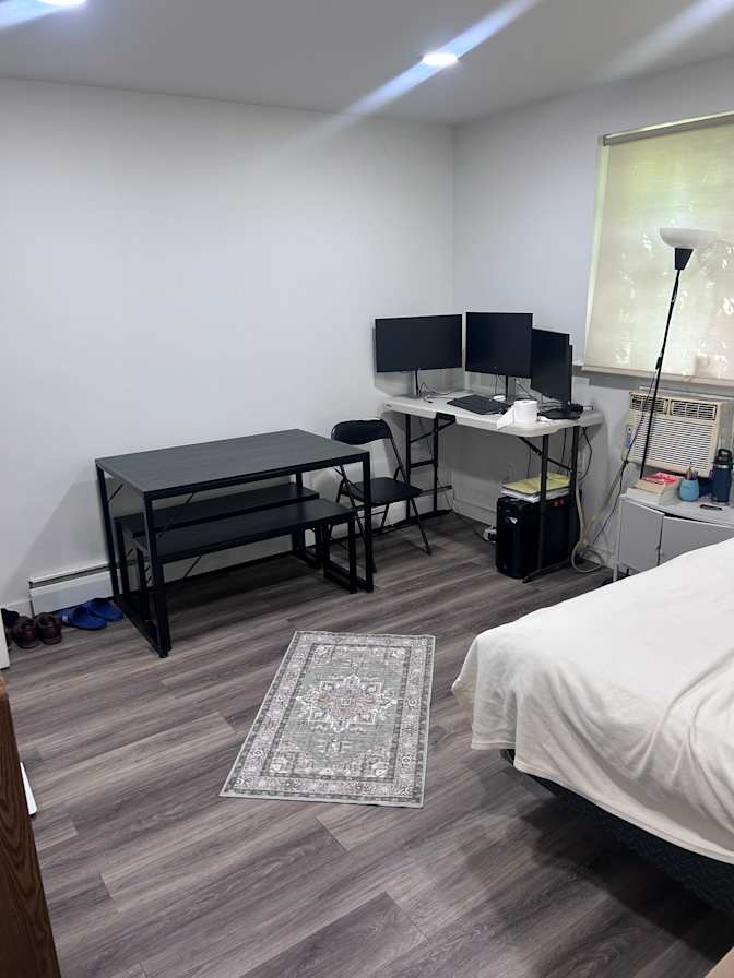 Zeynep's room