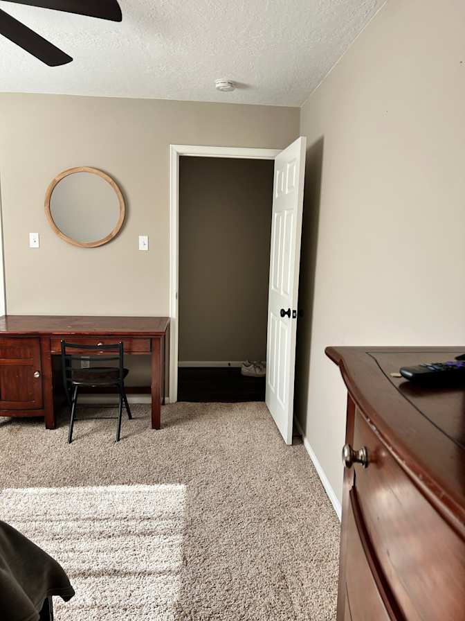 Sara's room