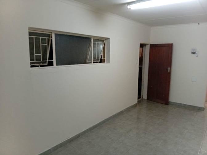 Naomi's room