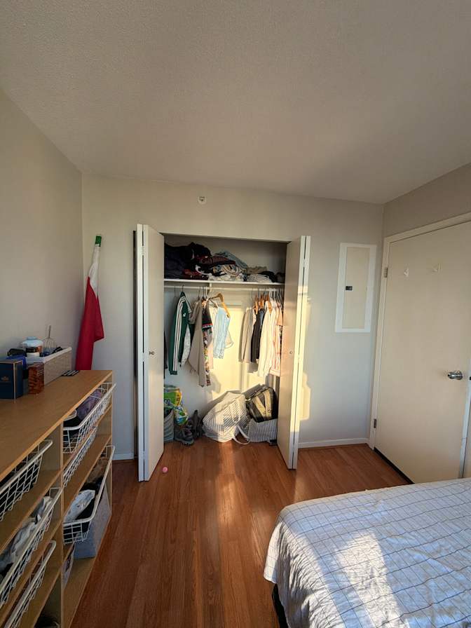 Alejandro Martinez's room