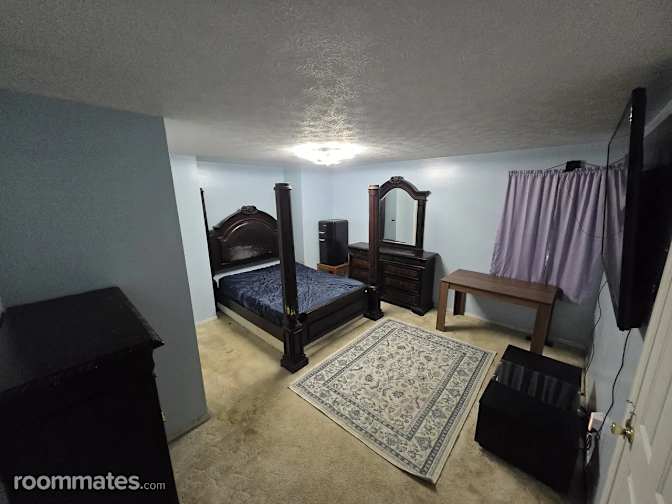 keith's room