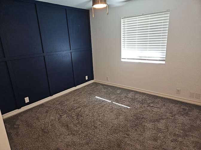 Thomas's room