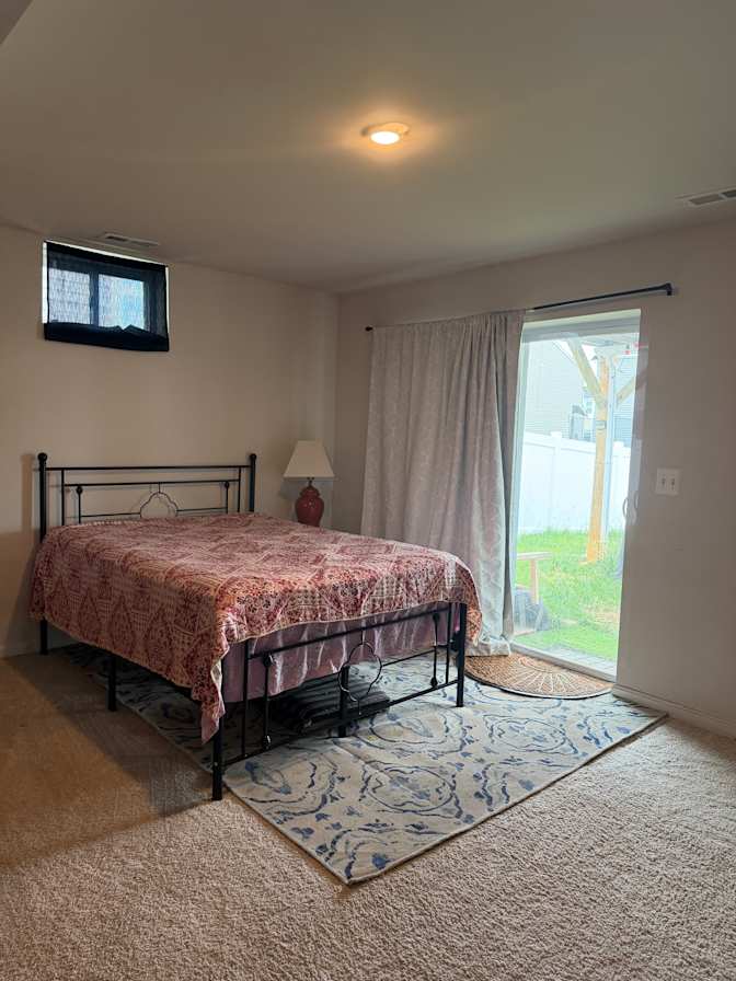 Mona's room