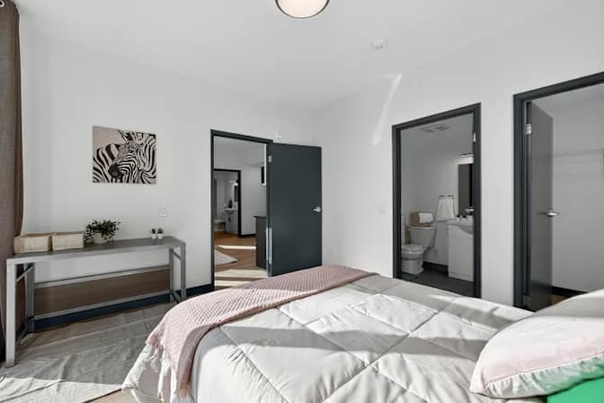 Elizabeth Draxler's room