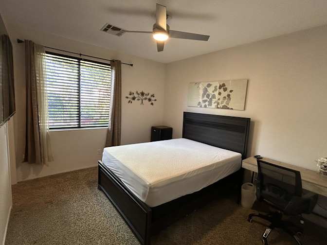 PadSplit's room