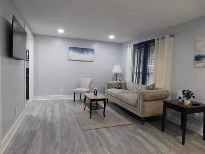 Carolina Realty Link's room