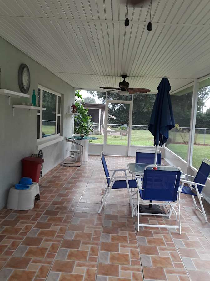 Sebring Florida's room