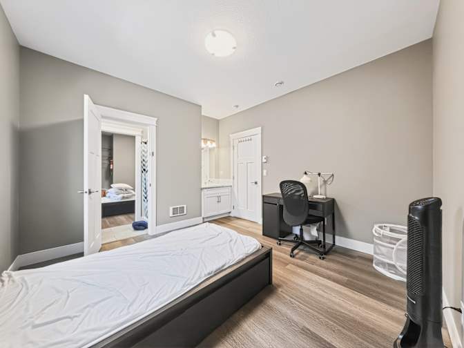 Remax Rentals's room