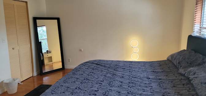 Nikhil Jyothi Shetty's room