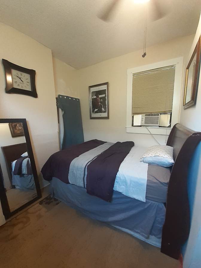Lisa's room