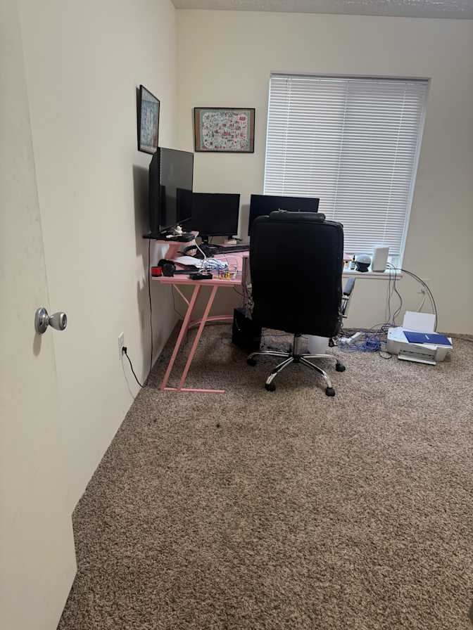 Briana Edwards's room
