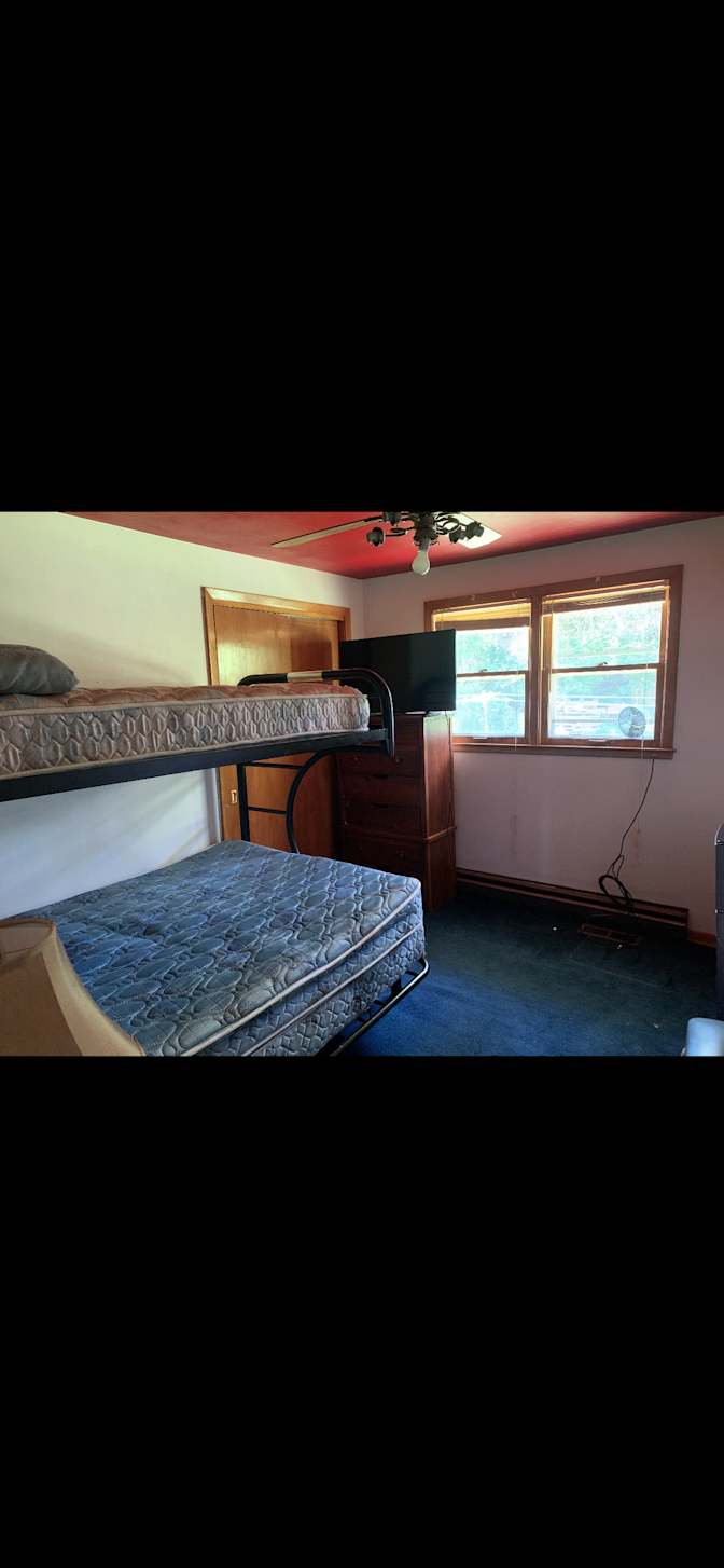Paul Agar's room