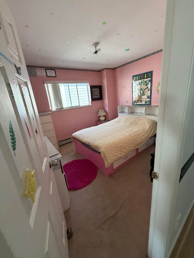 Sharlin's room