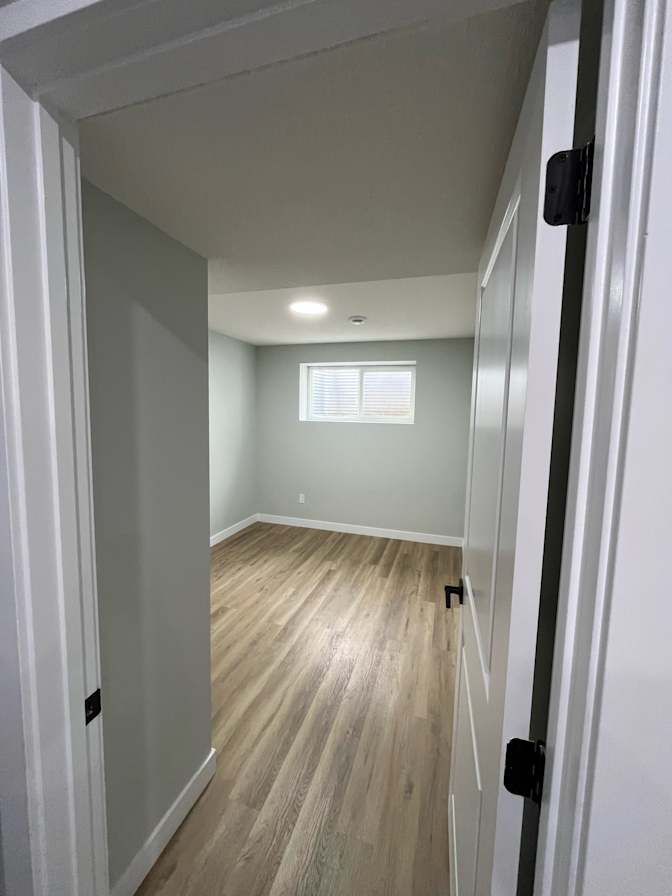Nikhil Lakhanpal's room