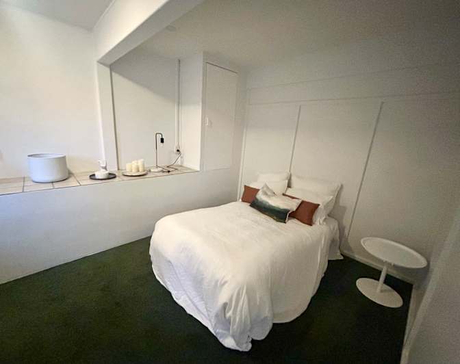 Sophia MyBusiness's room