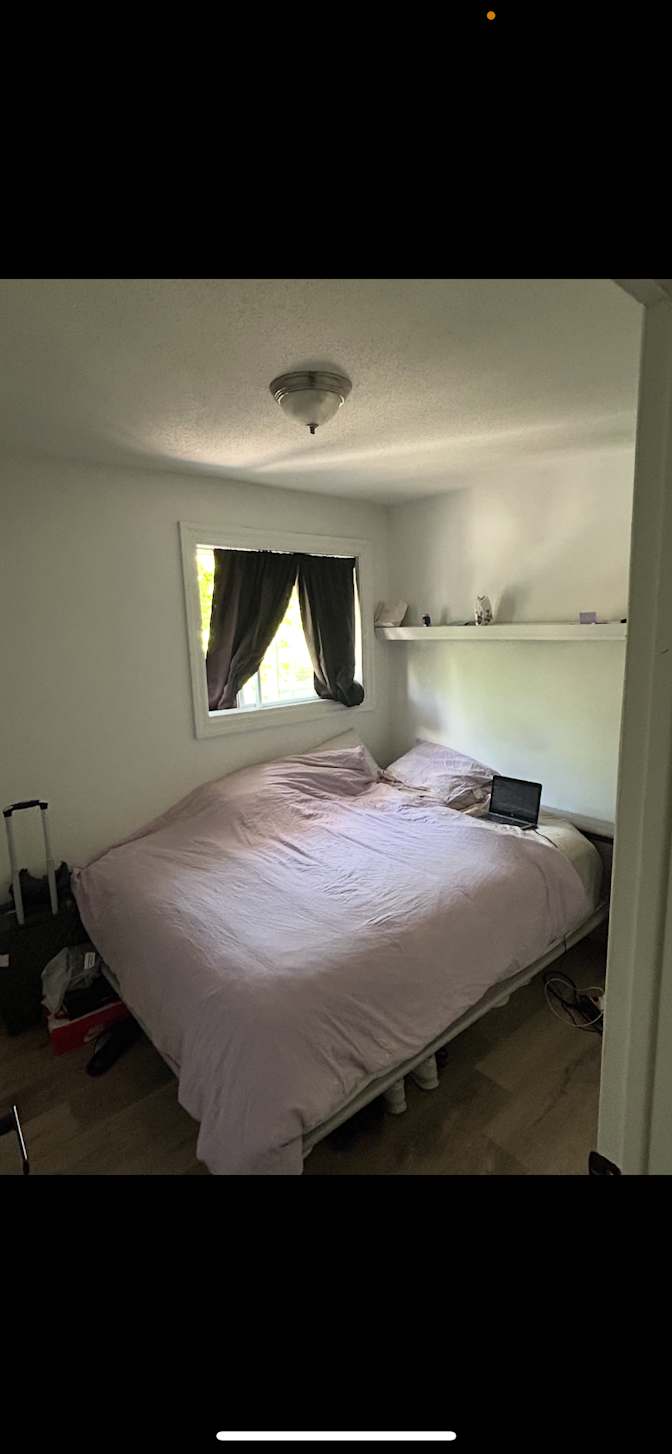 Yvannah's room
