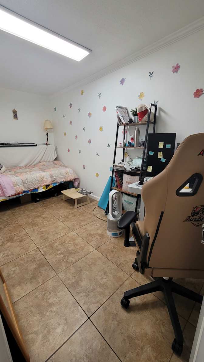 Al's room