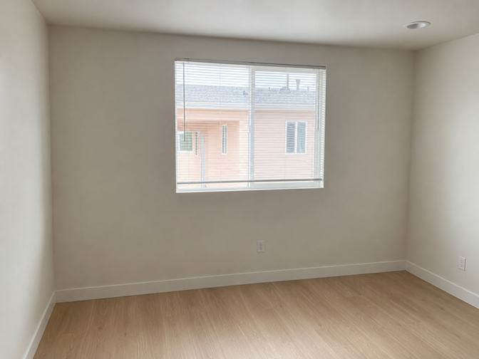 John Muñoz's room