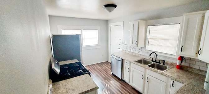Grand Height Investments's room