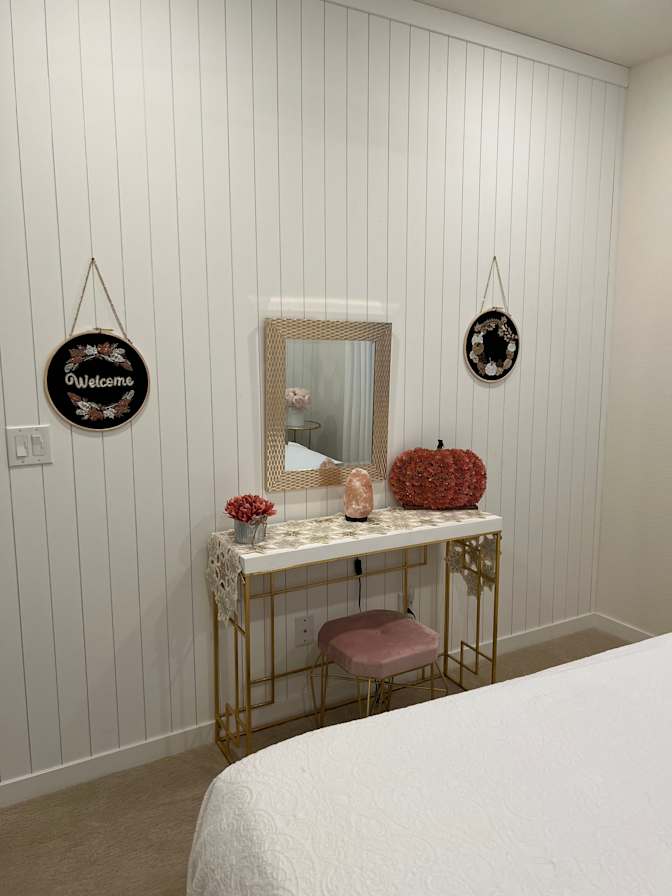 Nallely's room