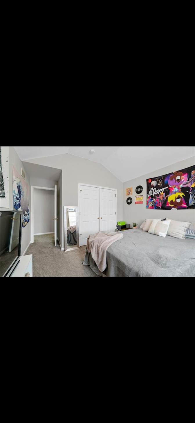 Dustin's room