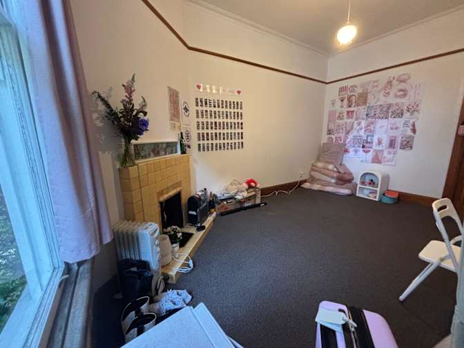 Kate's room