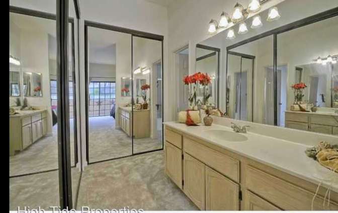 karla hernandez's room