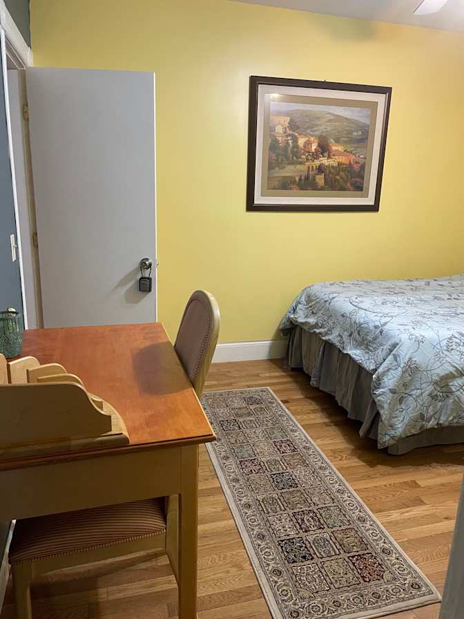 Nitsa's room