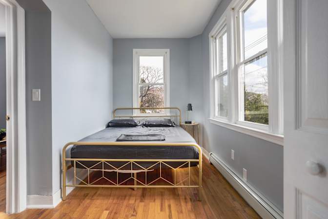 Lius Estate's room