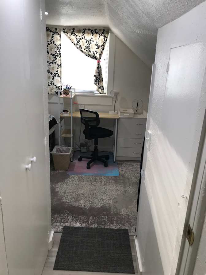 Eddie's room