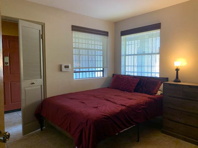Luis's room