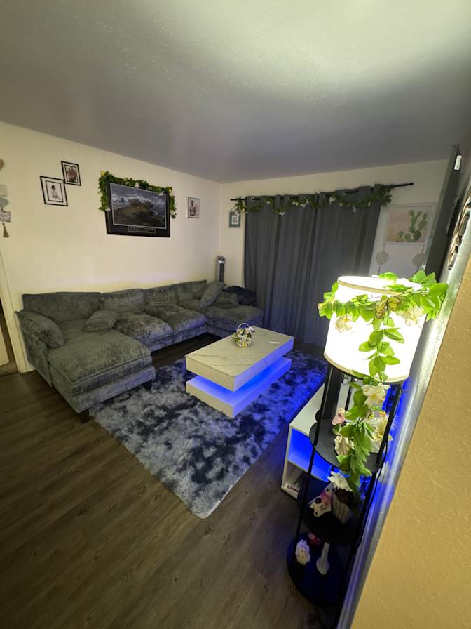 Oluwatosin Saka's room