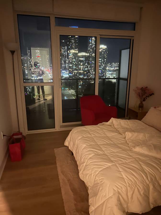 Vivian's room