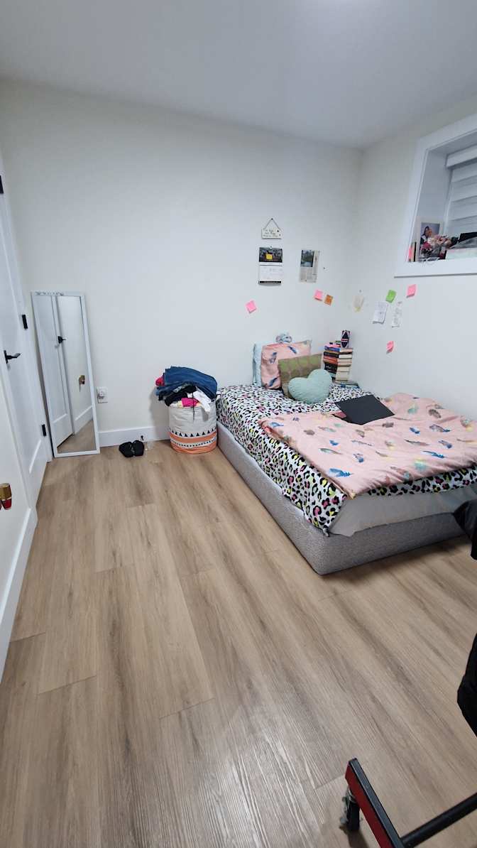 Asiya's room