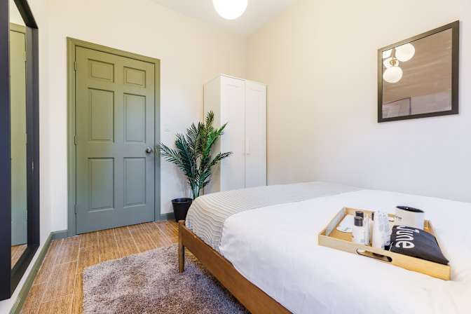 Sam June's room