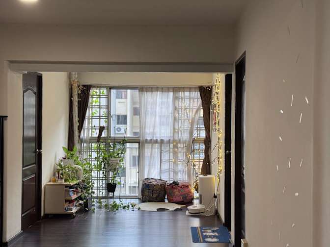 Ashwini Suresh's room