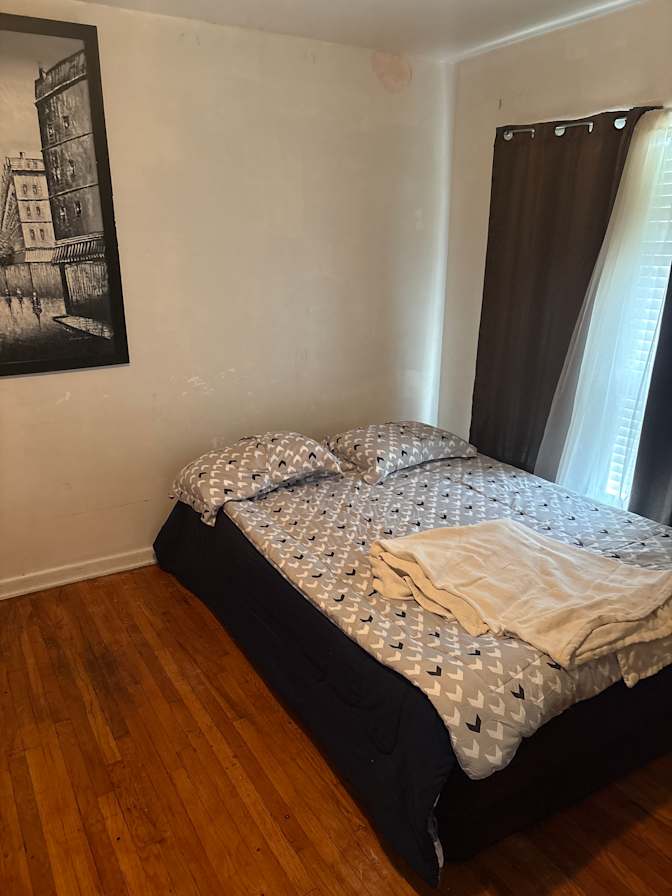 Kenneth's room