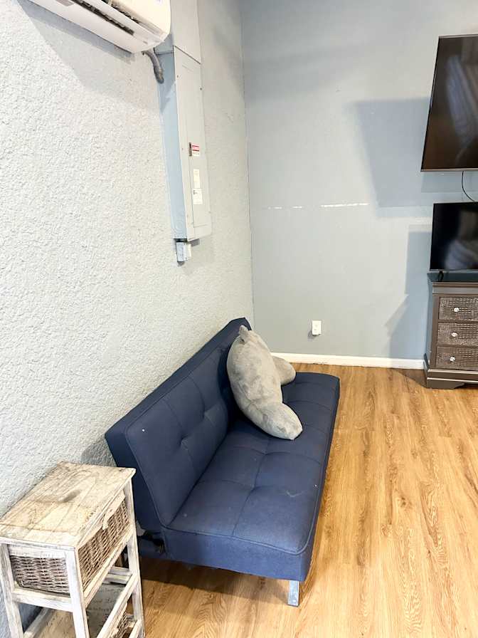 Alexander Howard's room